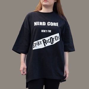 SPIKE RECORDINGS by HISASHI NERD CORE Tシャツ