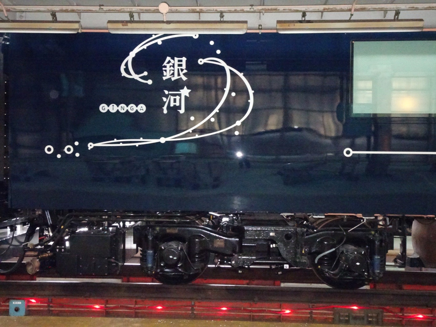 WEST EXPRESS 銀河】鉄道車両オマージュ家具が生まれるまでのストーリー - JRW Innovation platform